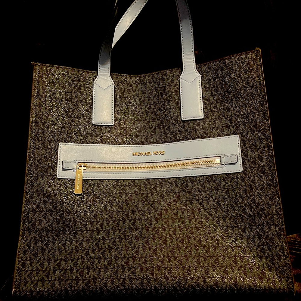 Michael Kors Kenly Tote.